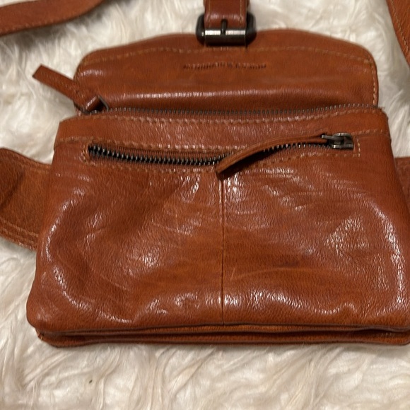 Spikes and Sparrow leather crossbody waist purse bag - Picture 7 of 11